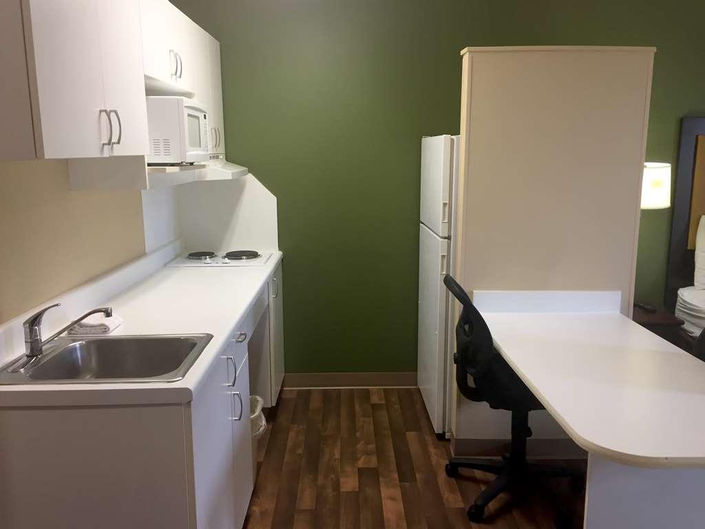 Extended Stay America Suites - Chicago - Берр-Ридж Номер фото