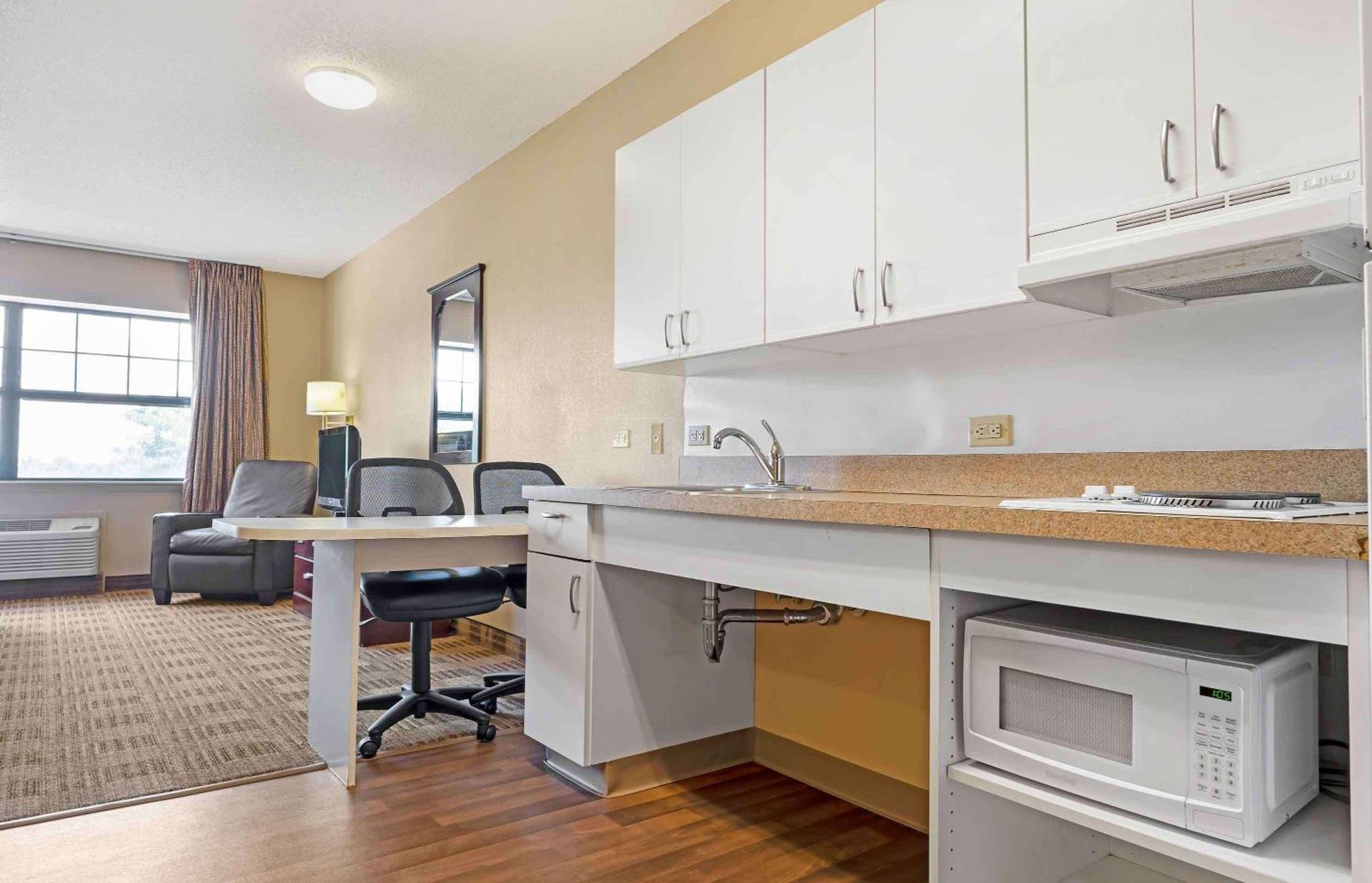 Extended Stay America Suites - Chicago - Берр-Ридж Экстерьер фото